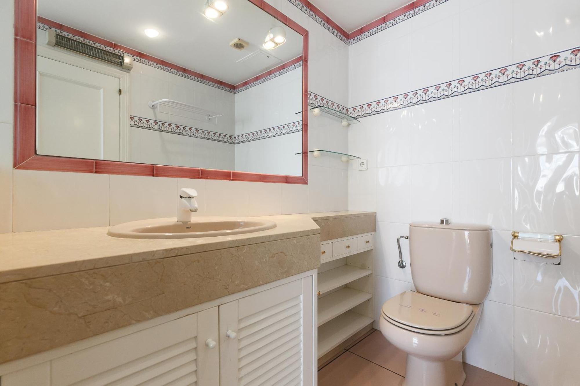 Uhc Center Apartments Salou Bilik gambar