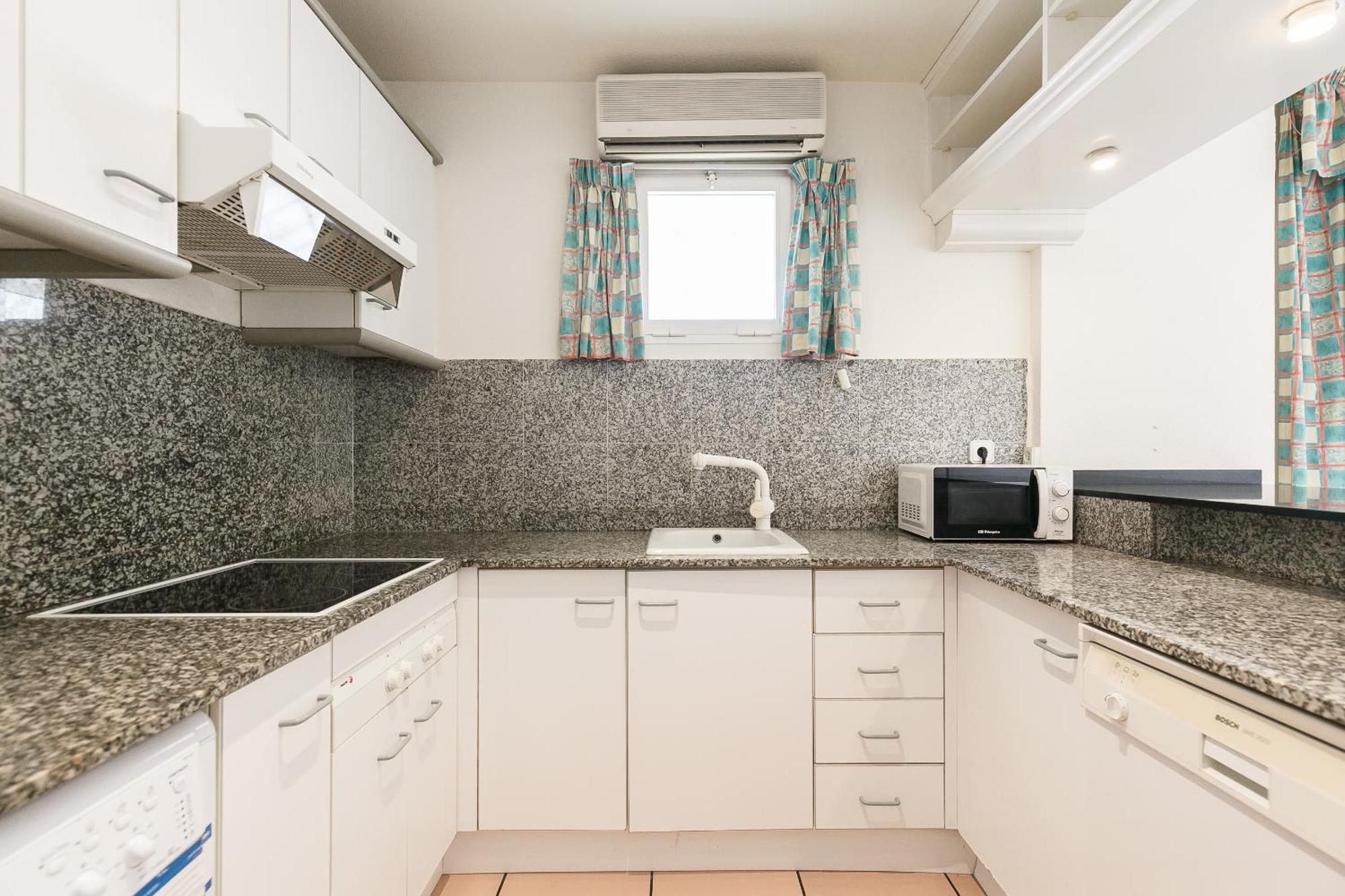 Uhc Center Apartments Salou Bilik gambar